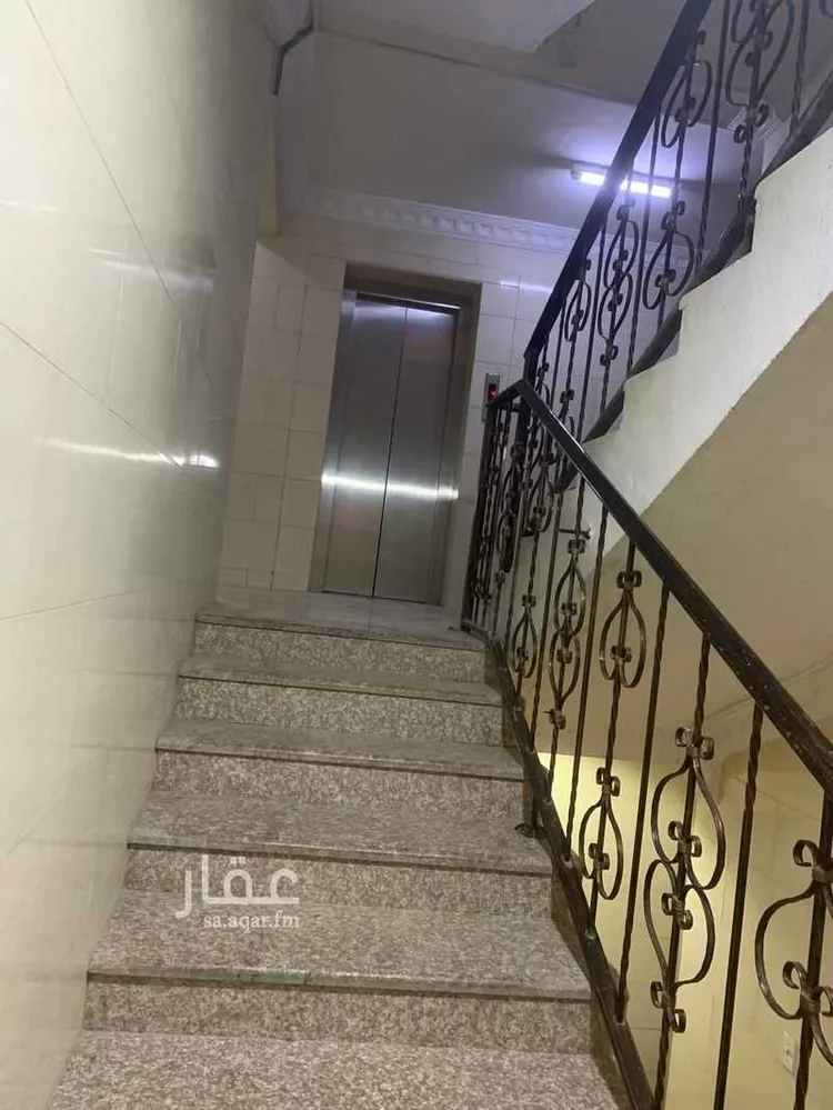 عمارة للإيجار في شارع اياس بن عبدالله, حي طيبة, مدينة الدمام, المنطقة الشرقية صورة 2
