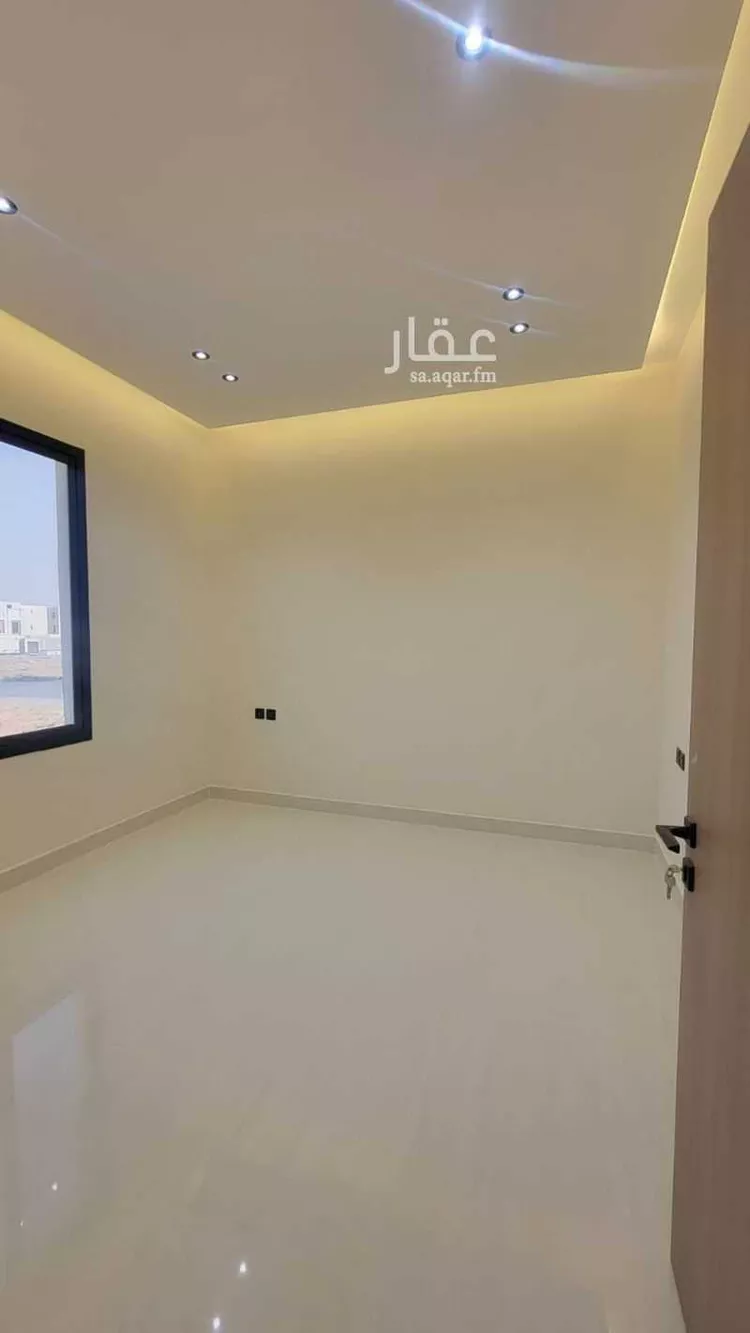 فيلا للبيع في شارع عبدالحي كمال, حي المعيزيلة, مدينة الرياض, منطقة الرياض 8