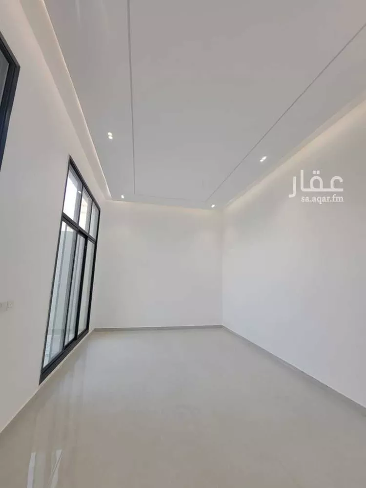 فيلا للبيع في شارع محمد بن أحمد الفاسي, حي المعيزيلة, مدينة الرياض, منطقة الرياض صورة 5