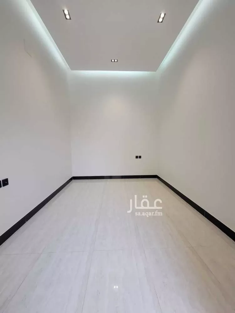 فيلا للبيع في شارع مغيرة, حي الرمال, مدينة الرياض, منطقة الرياض 8