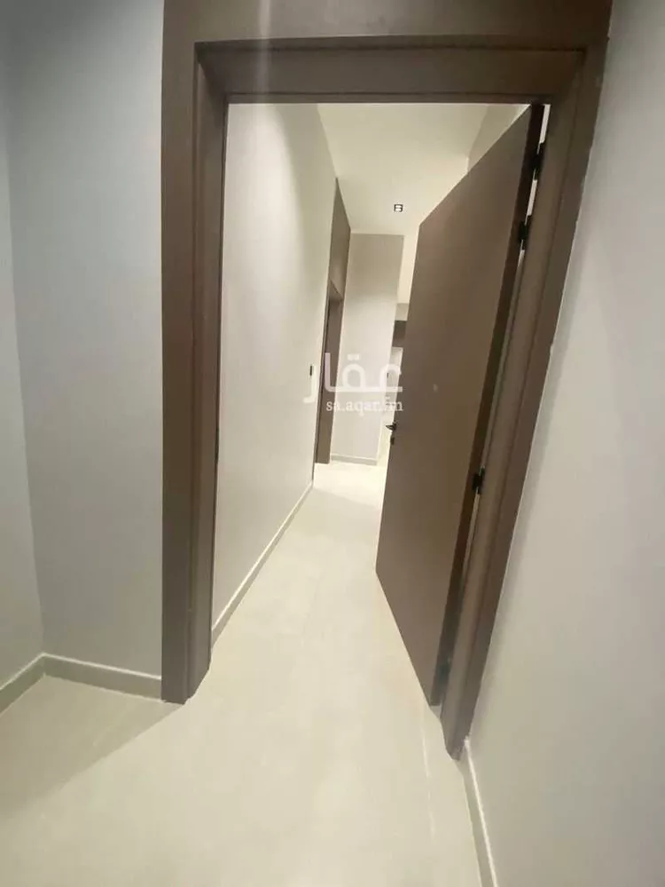Floor for Sale in Riyadh Al Yarmouk ุตูุฑุฉ 4