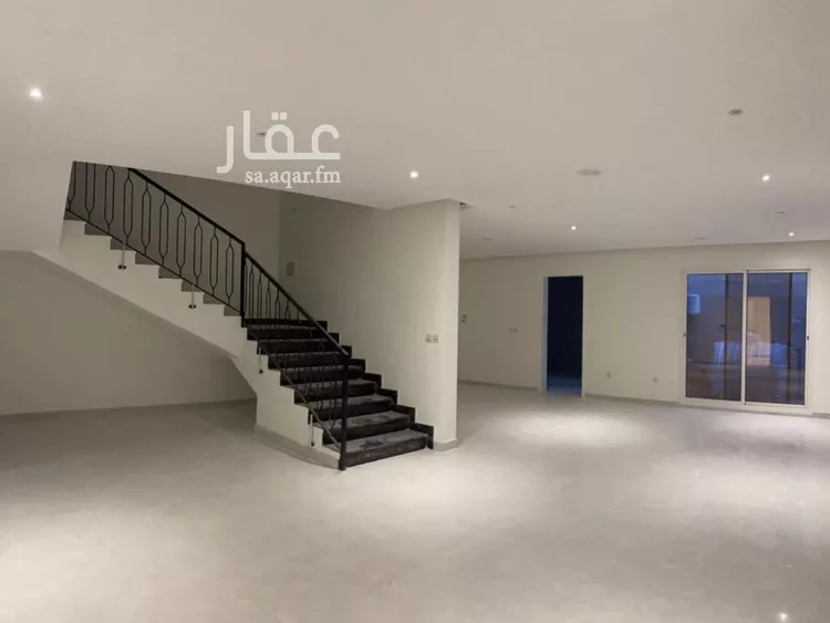فيلا للبيع في شارع حكم بن محمد, حي الشاطئ الغربي, مدينة الدمام, المنطقة الشرقية صورة 3