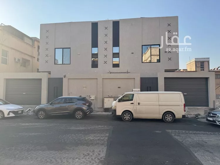 فيلا للبيع في شارع ابن فارس, حي الجلوية, مدينة الدمام, المنطقة الشرقية