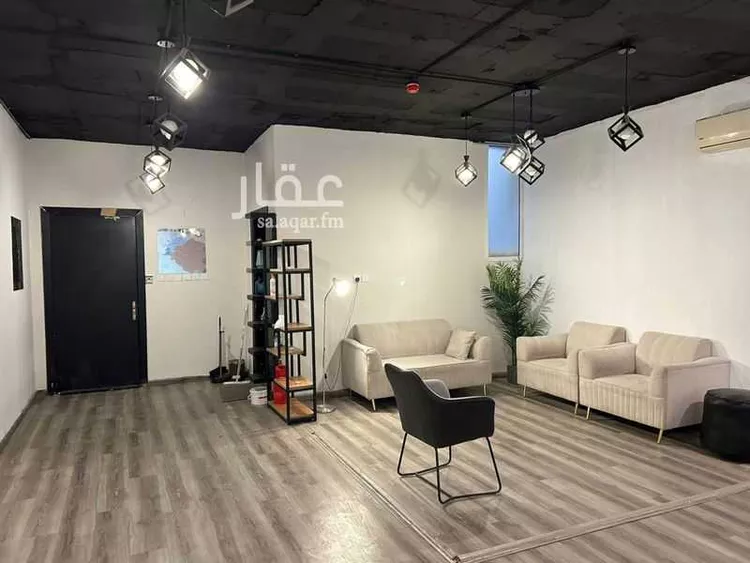 مكتب تجاري للإيجار في شارع ابي بكر الصديق, حي النرجس, مدينة الرياض, منطقة الرياض صورة 5