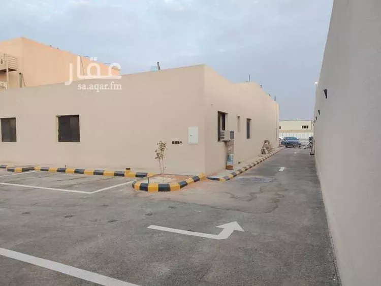 مجمع للإيجار في شارع الامير سعود ابن عبدالله ابن جلوي, حي العارض, مدينة الرياض, منطقة الرياض 8