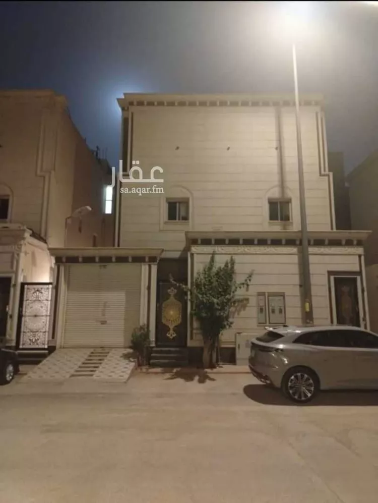 فيلا للبيع في شارع محمد بن سعد بن حسين, حي العارض, مدينة الرياض, منطقة الرياض