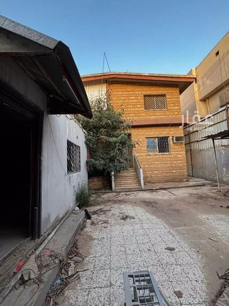 فيلا للبيع في شارع عبدالعزيز الرضي, حي النسيم الغربي, مدينة الرياض, منطقة الرياض صورة 3