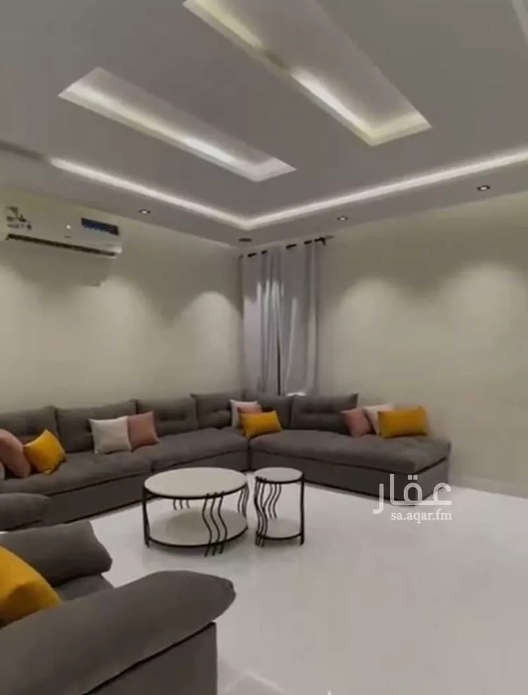 دور للبيع في شارع ابن أبي الدنيا, حي عكاظ, مدينة الرياض, منطقة الرياض صورة 2