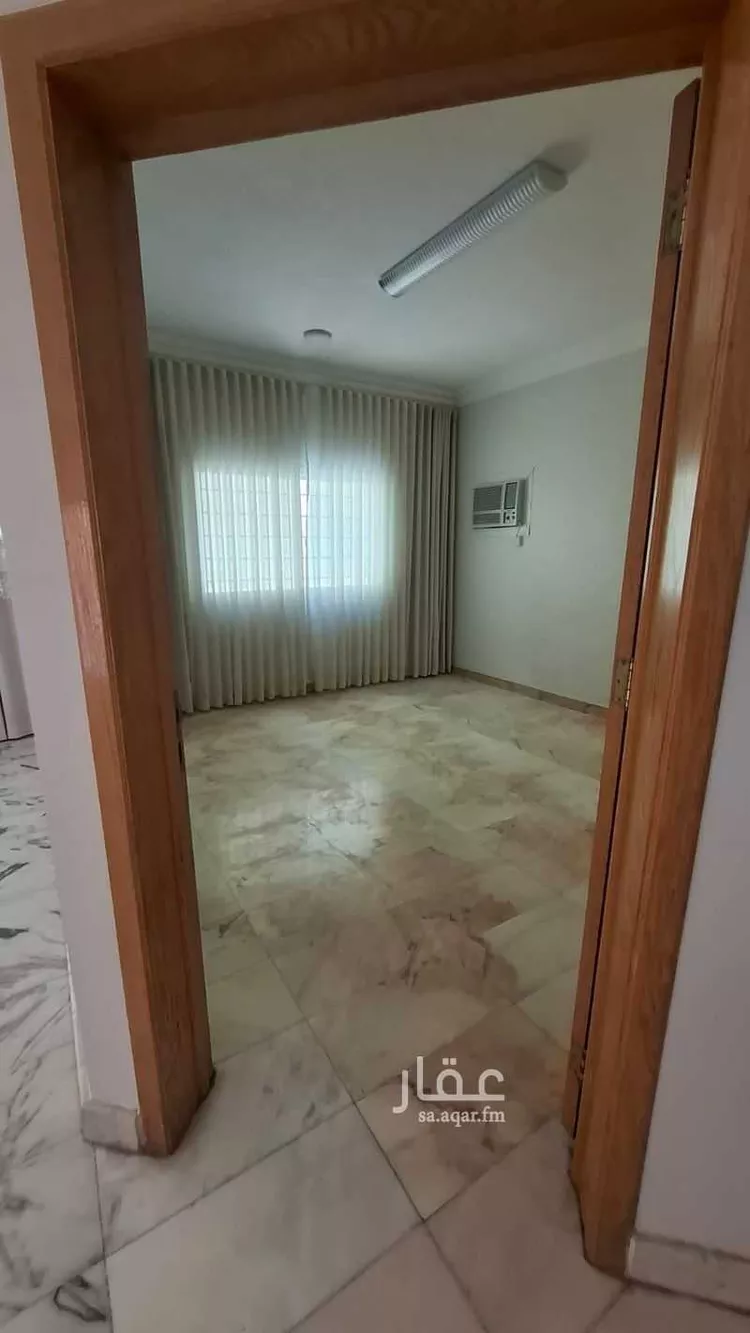 فيلا للإيجار في شارع عبدالرحمن الفهري, حي التعاون, مدينة الرياض, منطقة الرياض صورة 3