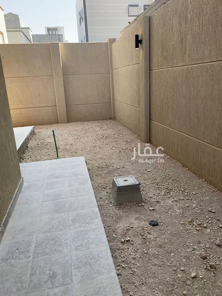 فيلا للبيع في شارع شمس الدين المزي, حي مطار الملك خالد الدولي, مدينة الرياض, منطقة الرياض صورة 2