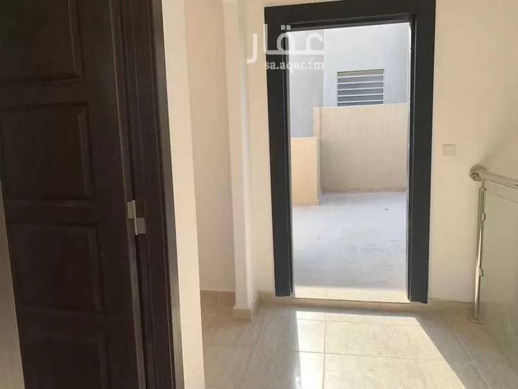 فيلا للبيع في شارع شمس الدين المزي, حي مطار الملك خالد الدولي, مدينة الرياض, منطقة الرياض صورة 3