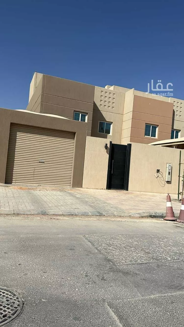 فيلا للإيجار في شارع عمر بن عبدالله قاضي, حي مطار الملك خالد الدولي, مدينة الرياض, منطقة الرياض صورة 4