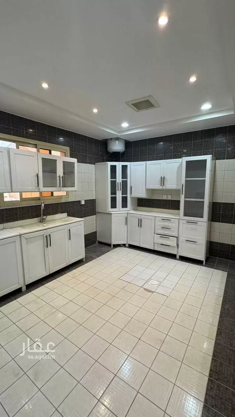 Floor for Rent in Riyadh Al Yasmin 7