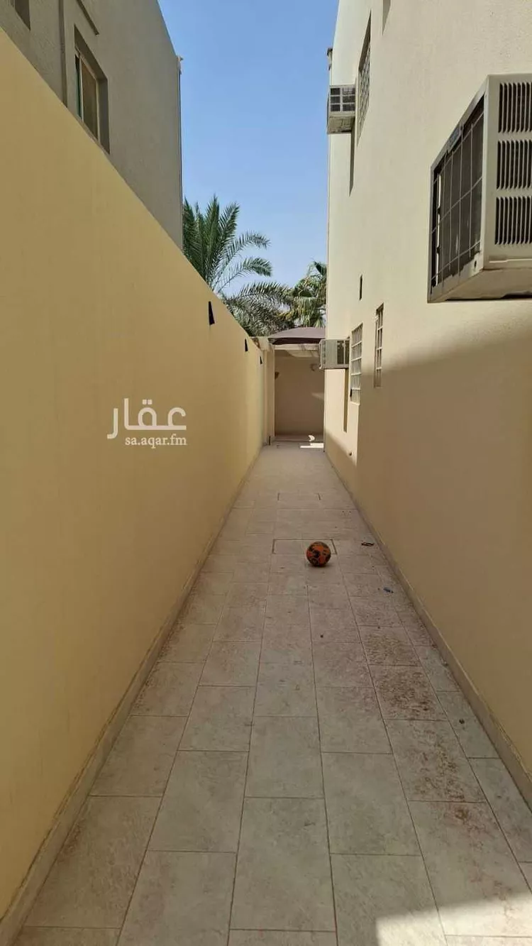 فيلا للبيع في شارع عبدالرحمن الفهري, حي التعاون, مدينة الرياض, منطقة الرياض صورة 5
