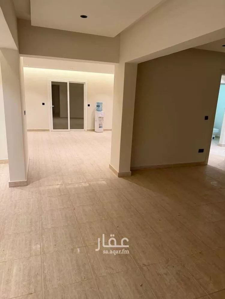 فيلا للإيجار في شارع أبي عبدالله العطار, حي مطار الملك خالد الدولي, مدينة الرياض, منطقة الرياض صورة 2