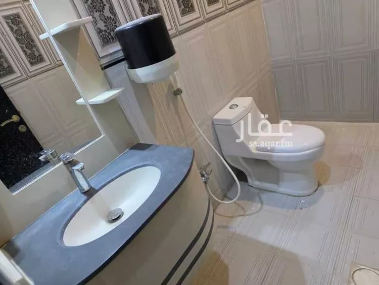 فيلا للإيجار في شارع حلل بنت أبي المكارم, حي المهدية, مدينة الرياض, منطقة الرياض 12