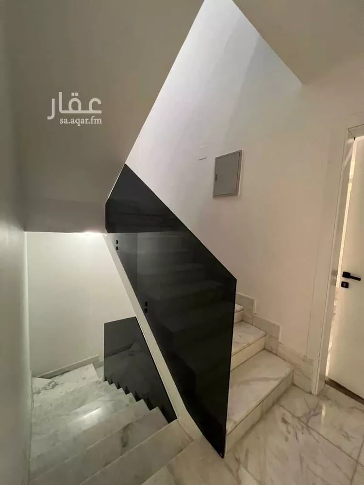 Villa for Sale in Riyadh Al Arid 10