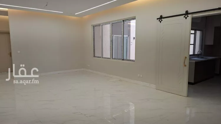 Floor for Rent in Riyadh Al Mahdiyah