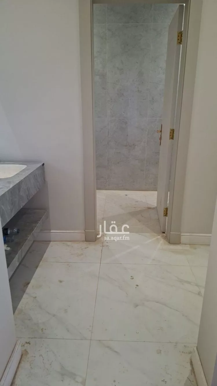 Floor for Rent in Riyadh Al Mahdiyah صورة 4