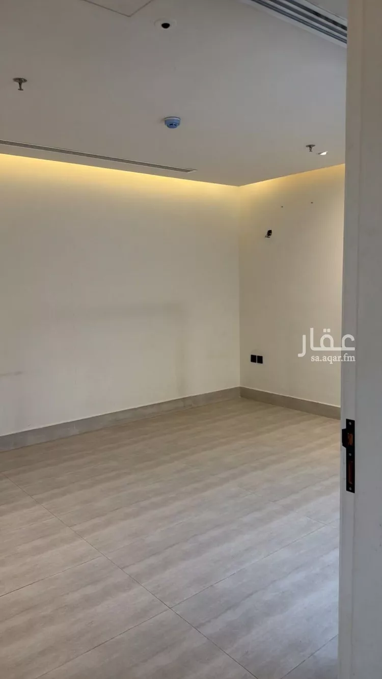 شقة للإيجار في شارع الزلال, حي الرائد, مدينة الرياض, منطقة الرياض 8