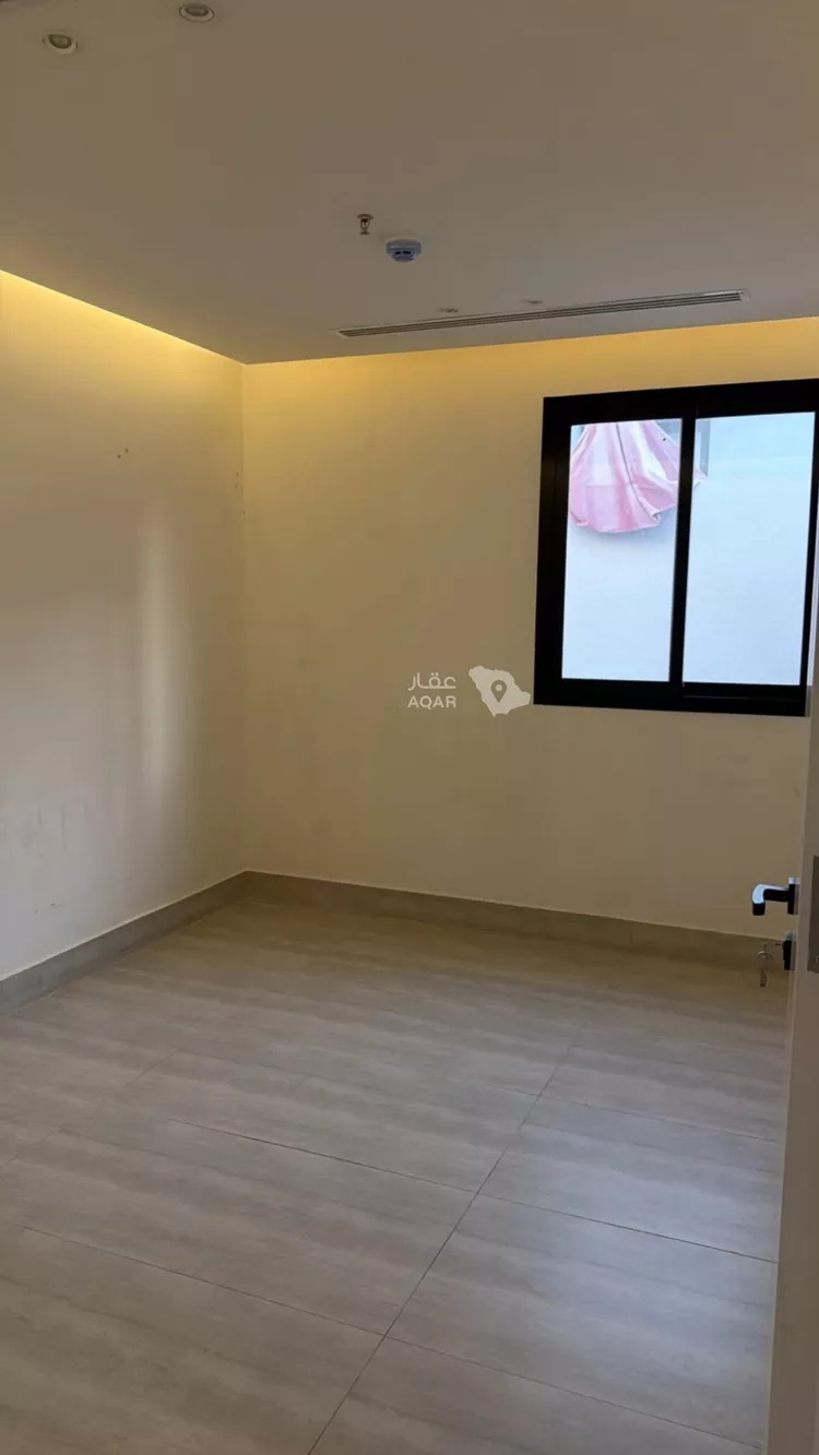 شقة للإيجار في شارع الزلال, حي الرائد, مدينة الرياض, منطقة الرياض 3
