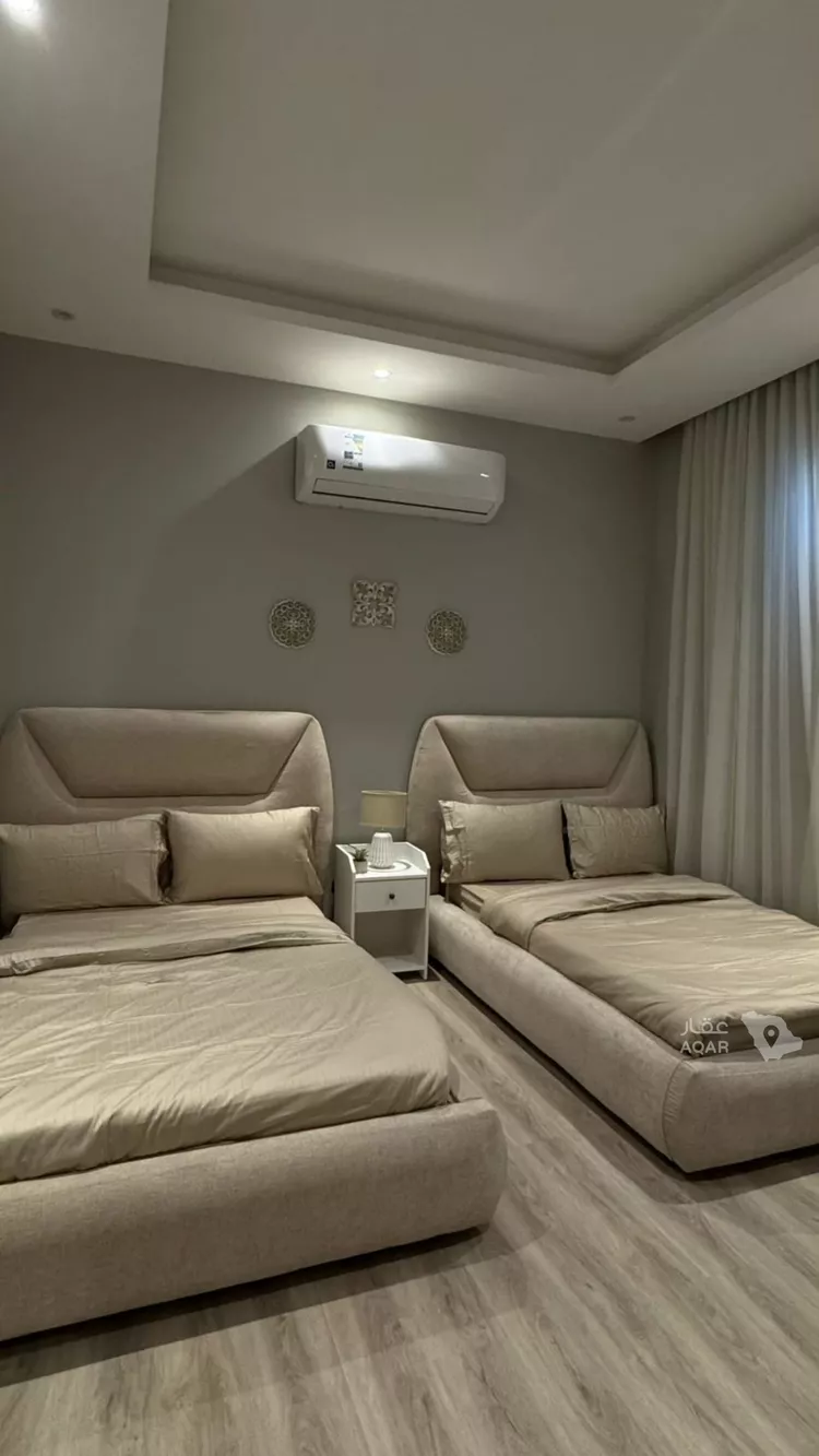 Floor for Rent in Riyadh Al Malqa 13