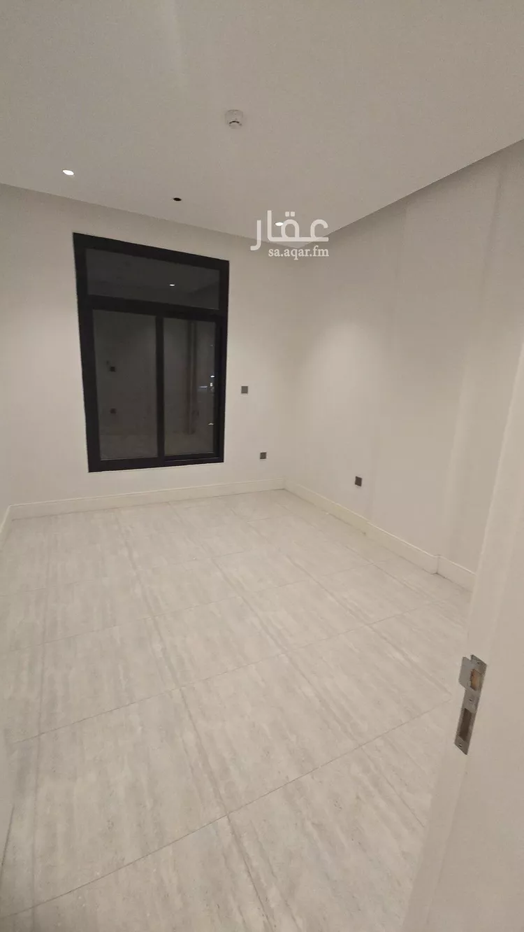 Floor for Rent in Riyadh Al Malqa صورة 3