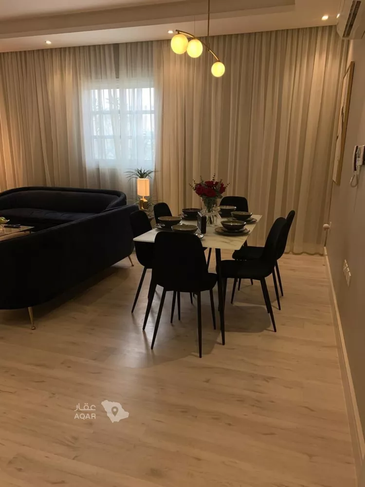 Floor for Rent in Riyadh Al Malqa 4