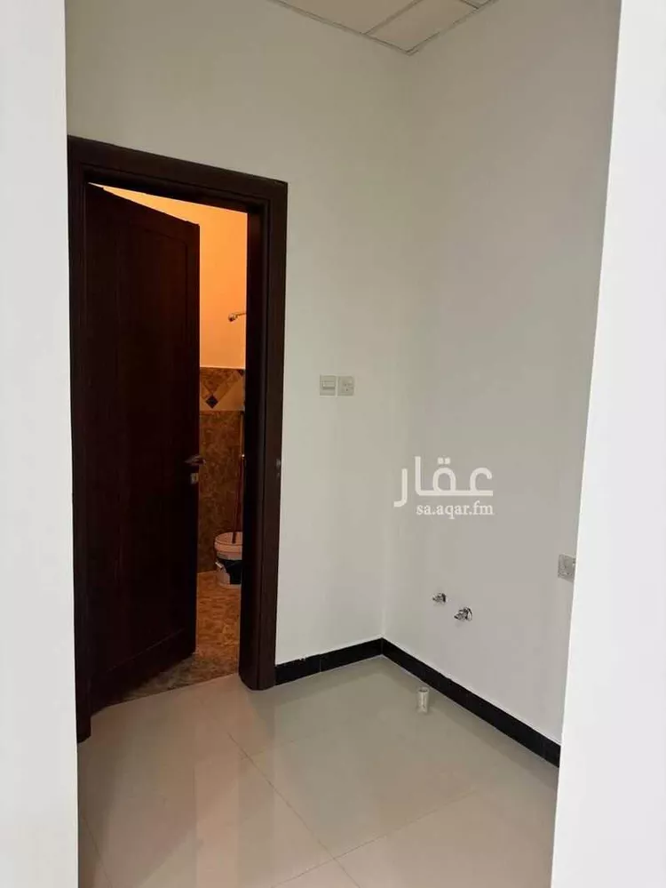 مكتب تجاري للإيجار في شارع الامير سعود ابن عبدالله ابن جلوي, حي العارض, مدينة الرياض, منطقة الرياض صورة 2