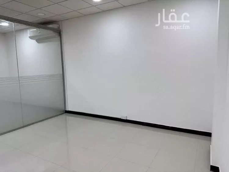 مكتب تجاري للإيجار في شارع الامير سعود ابن عبدالله ابن جلوي, حي العارض, مدينة الرياض, منطقة الرياض