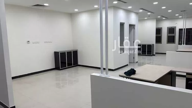 مكتب تجاري للإيجار في شارع الامير سعود ابن عبدالله ابن جلوي, حي العارض, مدينة الرياض, منطقة الرياض 16