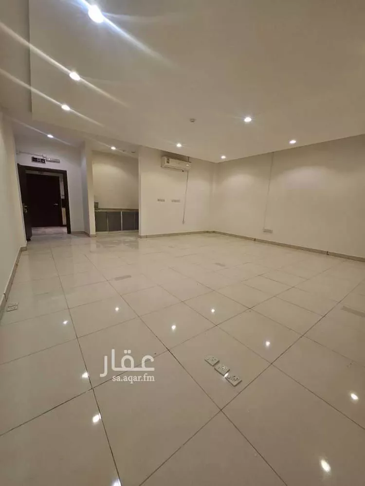 مكتب تجاري للإيجار في شارع سعود بن عبدالله جلوي, حي العارض, مدينة الرياض, منطقة الرياض