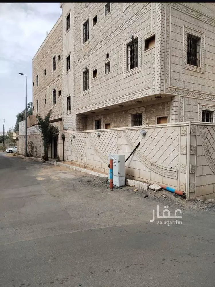 عمارة للبيع في شارع الحلقه, حي الحلقة الغربية, مدينة الطائف, منطقة مكة المكرمة