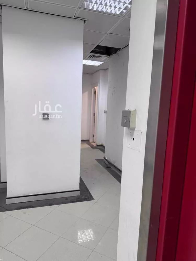 محل للإيجار في شارع صلاح الدين الايوبي, حي الضباط, مدينة الرياض, منطقة الرياض صورة 3
