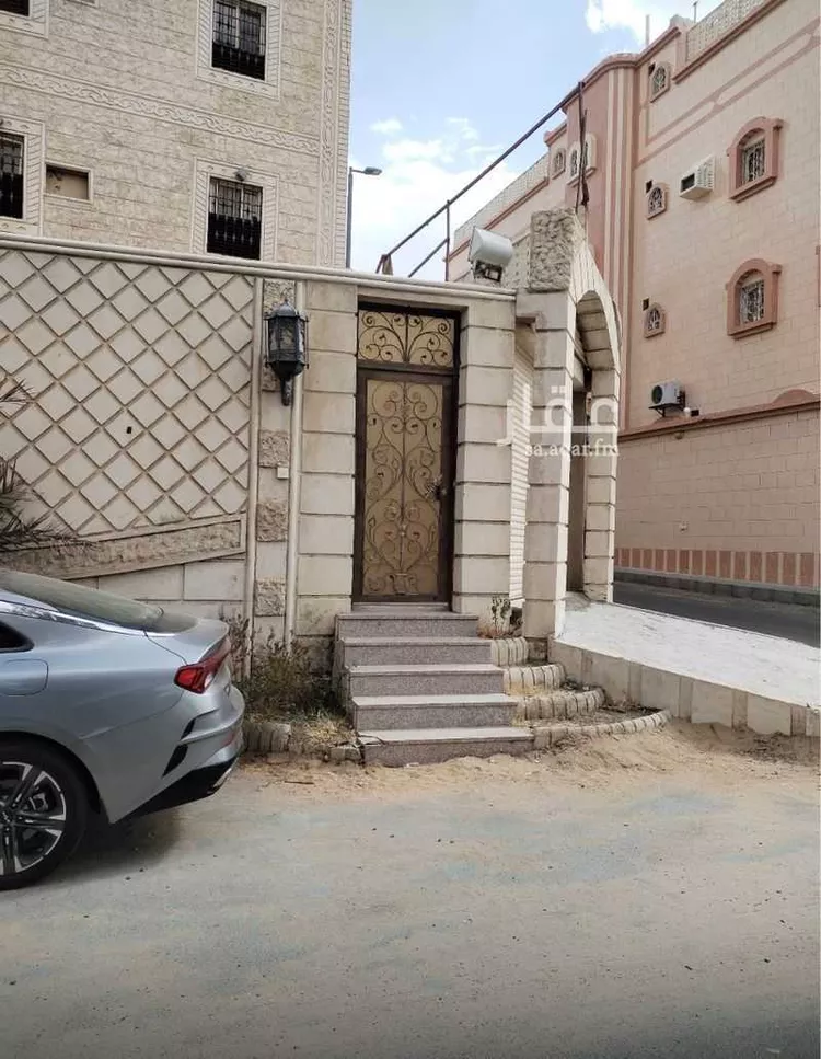 عمارة للبيع في شارع الحلقه, حي الحلقة الغربية, مدينة الطائف, منطقة مكة المكرمة صورة 2