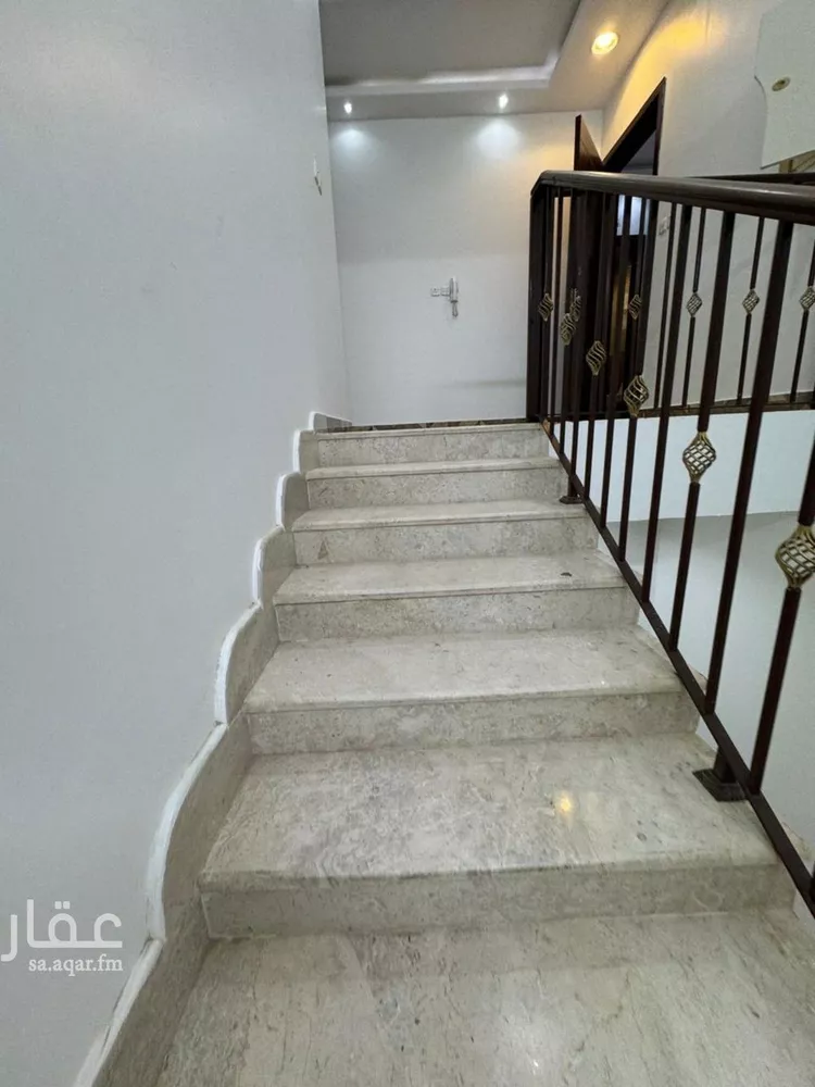فيلا للبيع في شارع محمد بن العباس, حي النرجس, مدينة الرياض, منطقة الرياض صورة 3