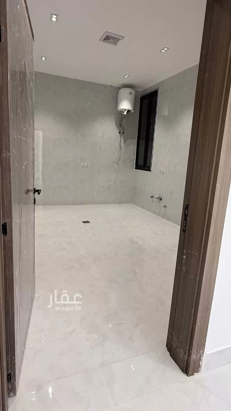 دور للبيع في شارع عبدالله بن رواق, حي السعادة, مدينة الرياض, منطقة الرياض