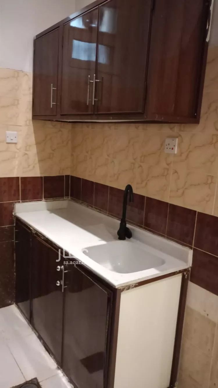 شقة للإيجار في شارع سراقة بن عمرو, حي الشهداء, مدينة الرياض, منطقة الرياض