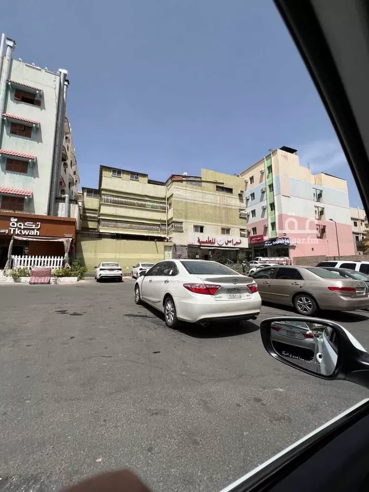 عمارة للبيع في حي الطبجية ، أبها ، منطقة عسير صورة 2