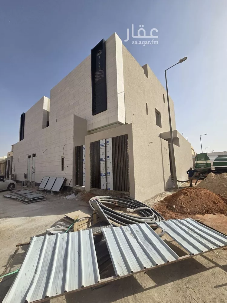 فيلا للبيع في شارع الطرماح بن حكيم, حي الملك فيصل, مدينة الرياض, منطقة الرياض صورة 2