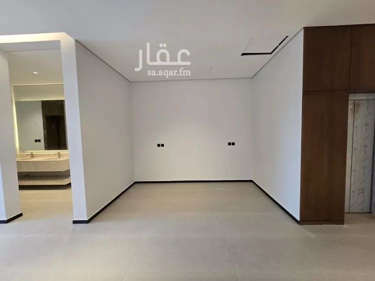 فيلا للبيع في شارع مسلم بن عبيدالله, حي العارض, مدينة الرياض, منطقة الرياض 9