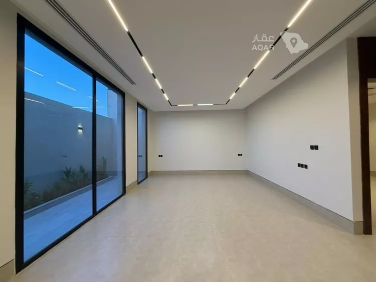Villa for Sale in Riyadh Al Arid 9
