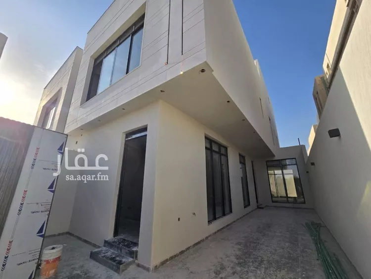 فيلا للبيع في شارع مسلم بن الحجاج, حي الملك فيصل, مدينة الرياض, منطقة الرياض صورة 3