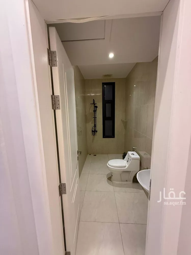 شقة للبيع في شارع عبدالله بن قيس, حي إشبيلية, مدينة الرياض, منطقة الرياض صورة 2