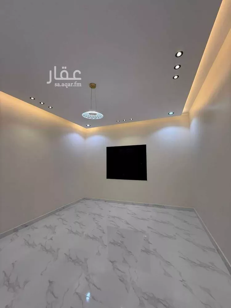 فيلا للبيع في شارع مارية القبطية, حي الحيلة الشرقي, مدينة محائل, منطقة عسير صورة 3