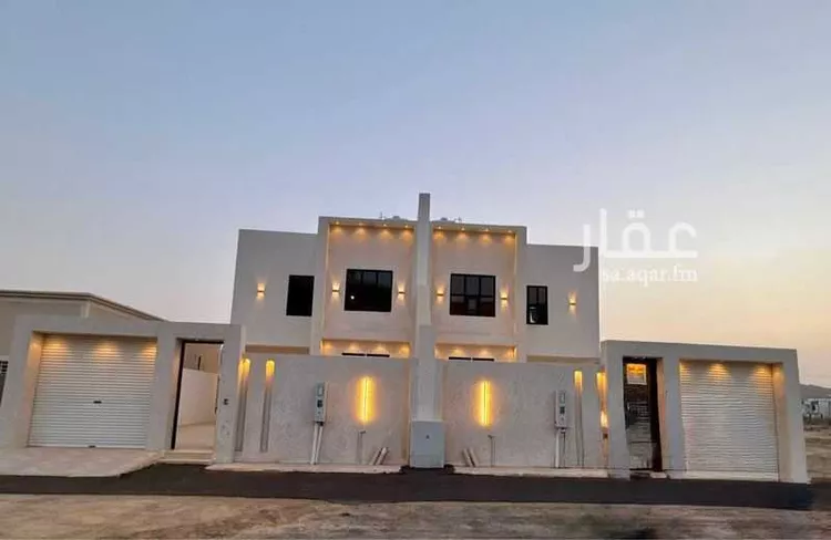 فيلا للبيع في شارع عمر ابن عبدالعزيز, حي الحيلة الغربي, مدينة محائل, منطقة عسير