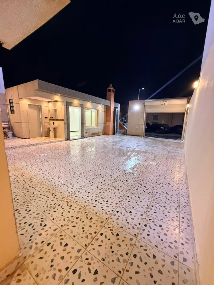 Villa for Sale in Riyadh Tuwaiq 6