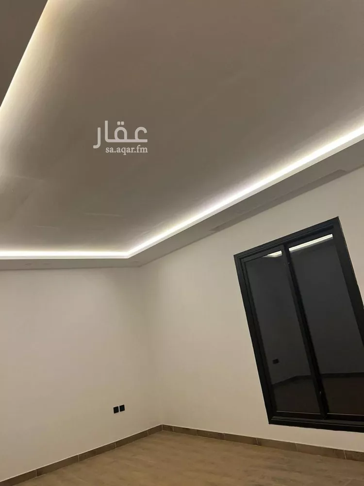 فيلا للبيع في شارع يوسف نعمة الله, حي عكاظ, مدينة الرياض, منطقة الرياض 8