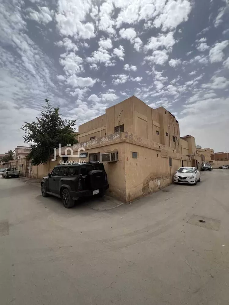 فيلا للبيع في شارع شريح الخزاعي, حي الفاخرية, مدينة الرياض, منطقة الرياض صورة 3