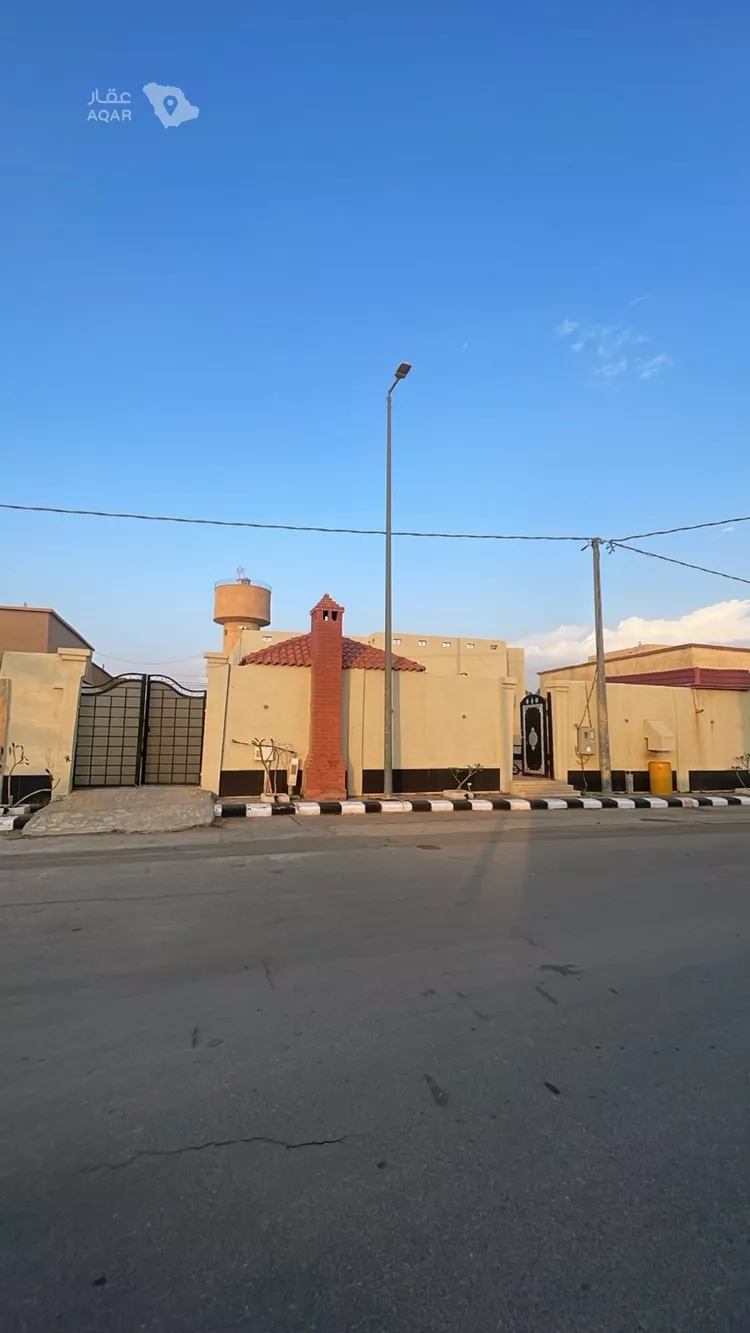 Floor for Sale in Al Ghat Al Muruj